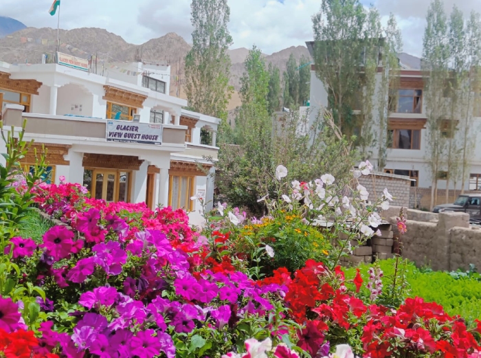 Glacier View Guest House